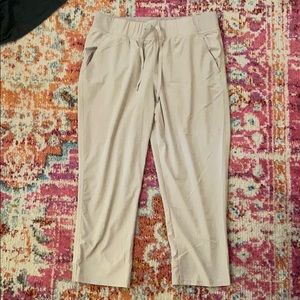 Khaki women’s cargo pants- athletic material